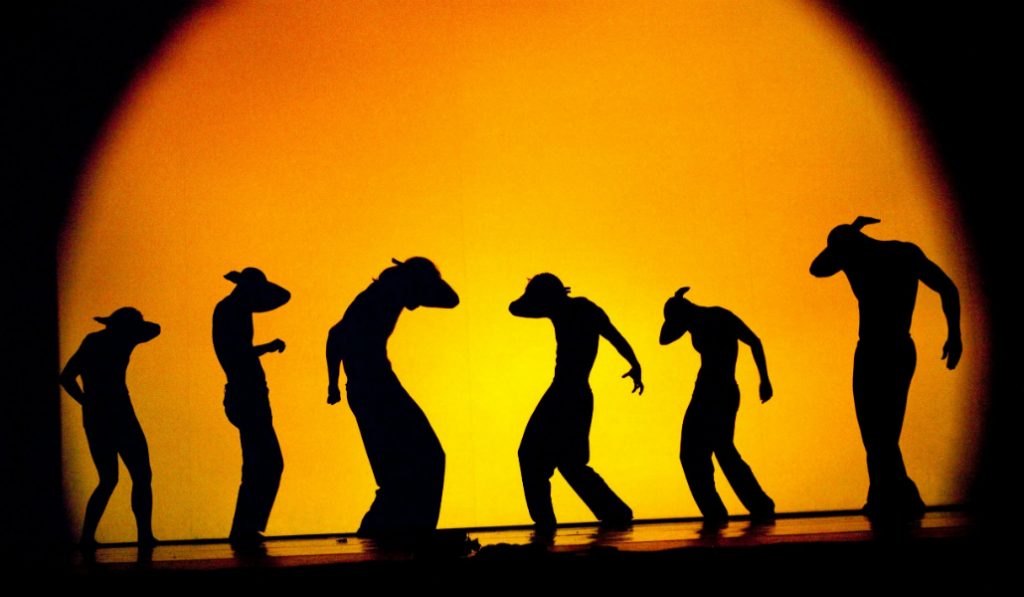 Don’t Miss Pilobolus’ Shadow Theatre Show in Dubai