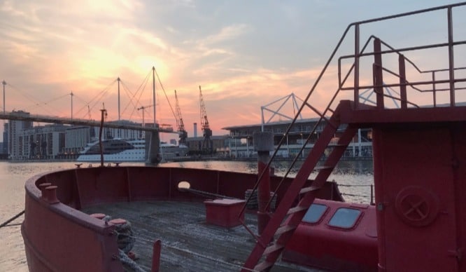 Starbucks Are Shaking Things Up With <a href="https://feverup.com/m/58425?utm_source=secretldn&utm_medium=post&utm_campaign=58425_uk">Floating Fitness Classes And Tea Tastings</a>